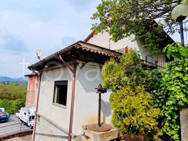 Casa indipendente in vendita a Roasio via Usseglio, 3