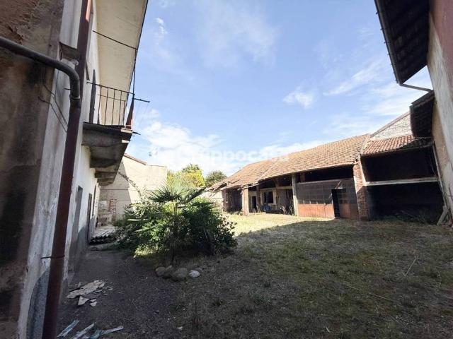 Casa indipendente in vendita a Robecchetto con Induno MI