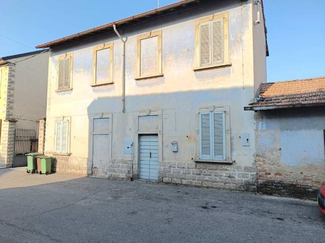 Casa indipendente in vendita a Robecco sul Naviglio MI