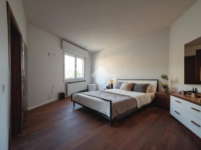Casa indipendente in vendita a Robecco sul Naviglio MI