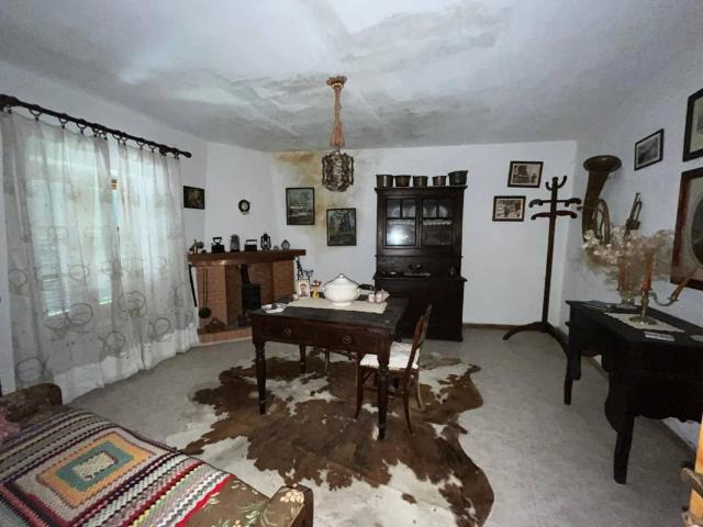 Casa indipendente in vendita a Roburent CN