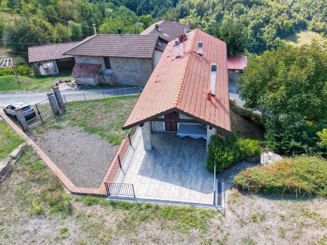 Casa indipendente in vendita a Roccaverano AT
