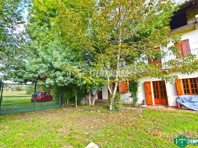 Casa indipendente in vendita a Rocca Canavese