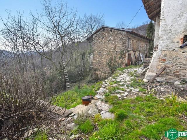 Casa indipendente in vendita a Rocca Canavese TO