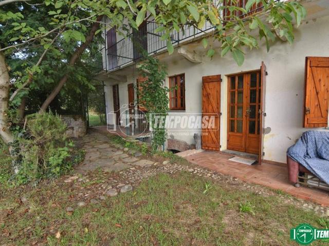 Casa indipendente in vendita a Rocca Canavese TO