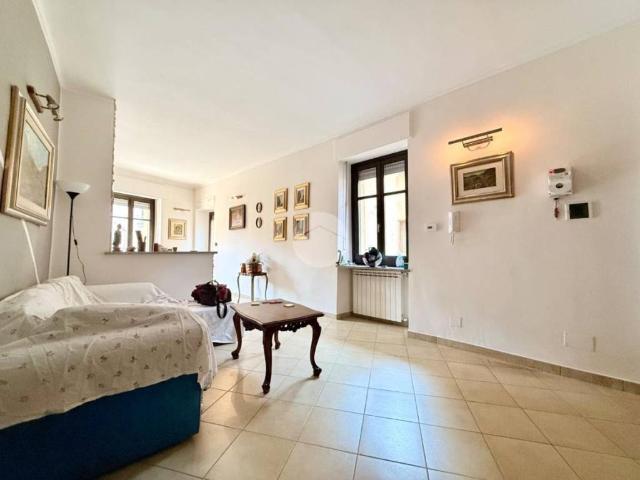 Casa indipendente in vendita a Rocca Canavese TO