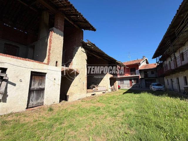 Casa indipendente in vendita a Rocca Canavese TO