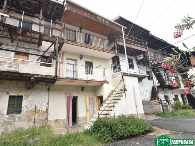 Casa indipendente in vendita a Rocca Canavese TO