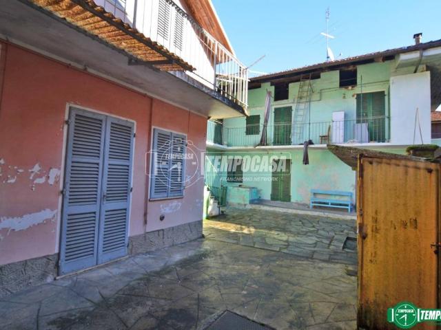 Casa indipendente in vendita a Rocca Canavese TO