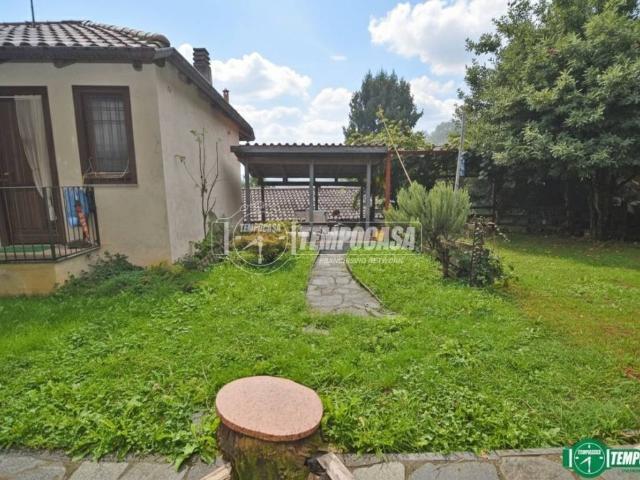 Casa indipendente in vendita a Rocca Canavese TO