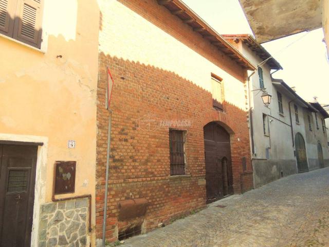 Casa indipendente in vendita a Rocca Grimalda AL