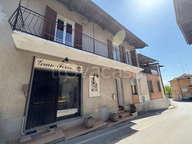 Casa indipendente in vendita a Rocca de' Baldi via Umberto I, 73, Crava