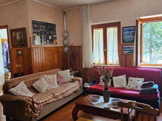 Casa indipendente in vendita a Rocca di Mezzo AQ