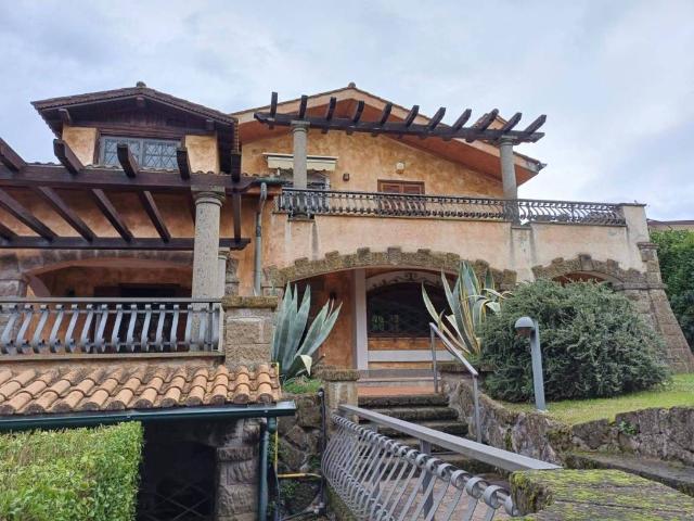 Casa indipendente in vendita a Rocca di Papa RM
