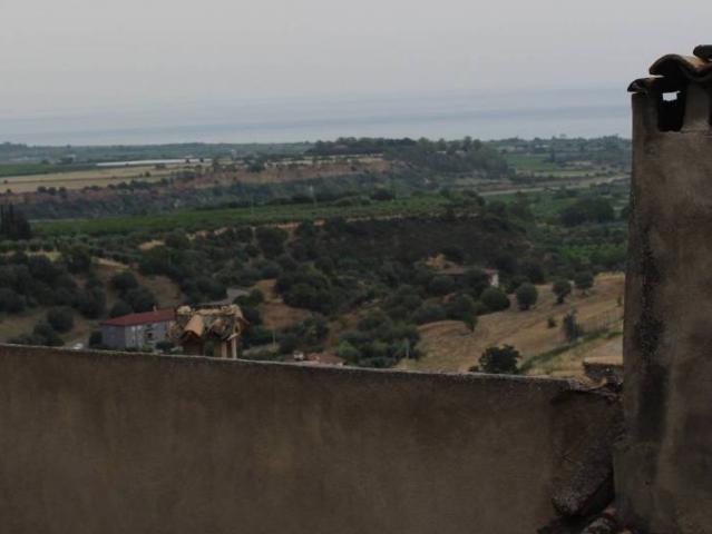 Casa indipendente in vendita a Rocca Imperiale CS