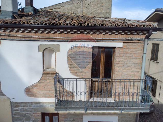 Casa indipendente in vendita a Rocca Santa Maria