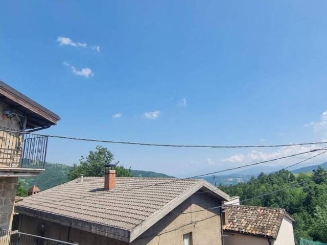 Casa indipendente in vendita a Rocca Santa Maria TE