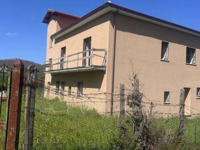 Casa indipendente in vendita a Rocca Priora RM