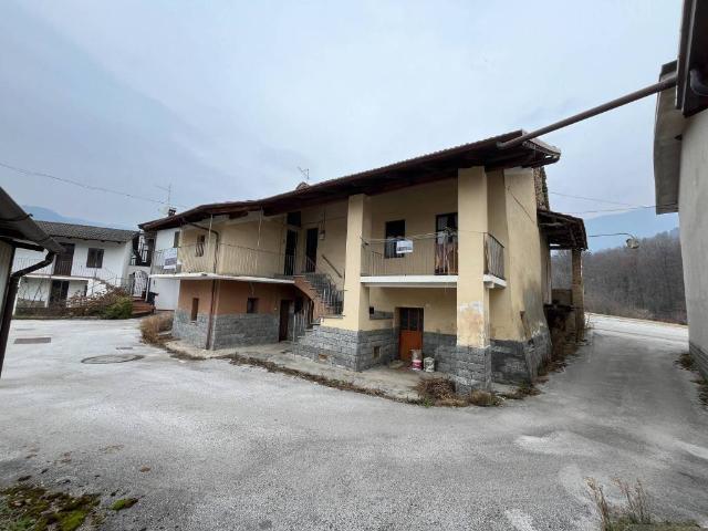 Casa indipendente in vendita a Roccabruna CN
