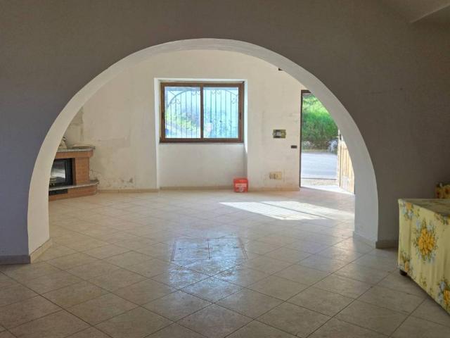 Casa indipendente in vendita a Roccadaspide SA