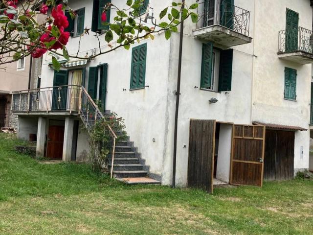 Casa indipendente in vendita a Roccaforte Ligure AL
