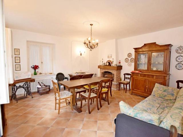 Casa indipendente in vendita a Roccaforte Mondovì CN