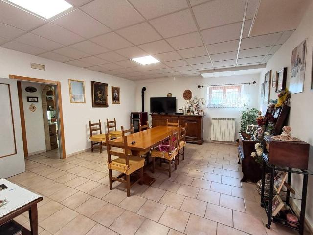 Casa indipendente in vendita a Roccafluvione AP