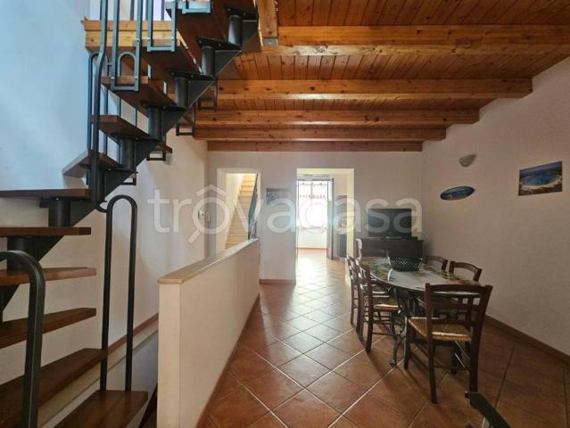 Casa indipendente in vendita a Roccalumera via Umberto I, 500