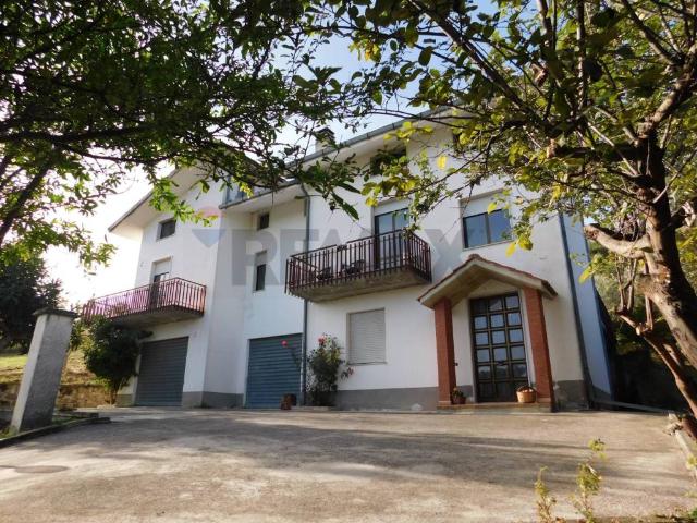 Casa indipendente in vendita a Roccamontepiano via sant\'angelo, 28