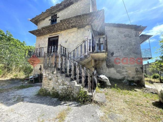 Casa indipendente in vendita a Roccamonfina CE