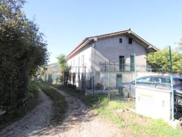 Casa indipendente in vendita a Roccantica RI