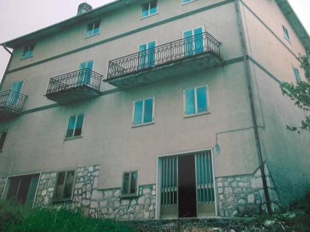 Casa indipendente in vendita a Roccaraso AQ