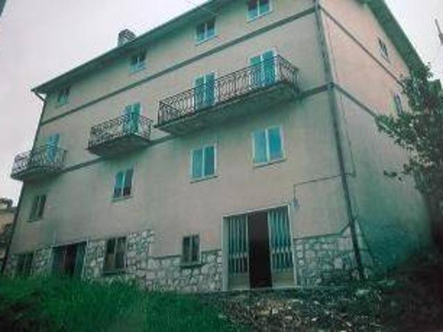 Casa indipendente in vendita a Roccaraso AQ
