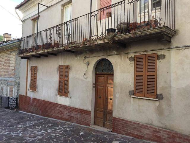 Casa indipendente in vendita a Roccascalegna CH