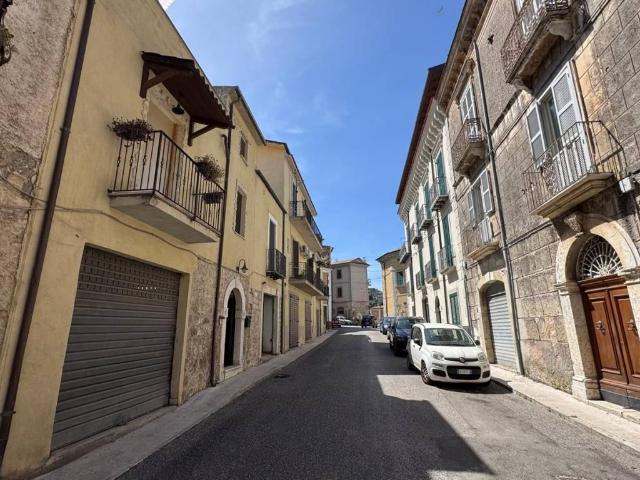 Casa indipendente in vendita a Roccasecca FR