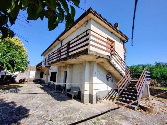 Casa indipendente in vendita a Roccasecca FR