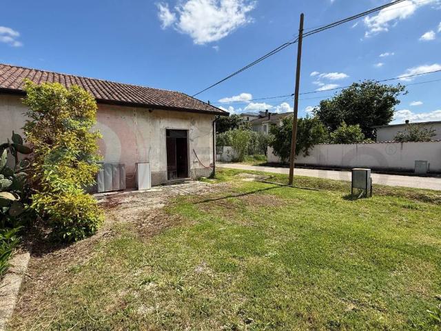 Casa indipendente in vendita a Roccasecca FR