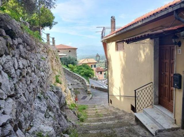 Casa indipendente in vendita a Roccasecca FR