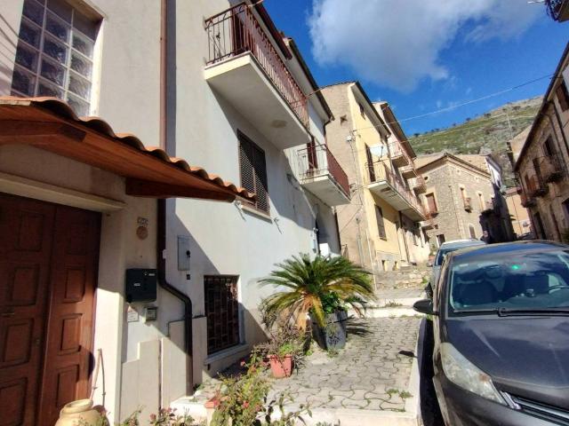 Casa indipendente in vendita a Roccasecca FR