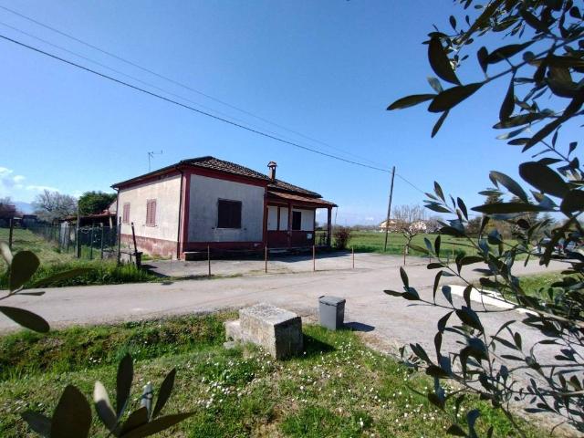 Casa indipendente in vendita a Roccasecca FR