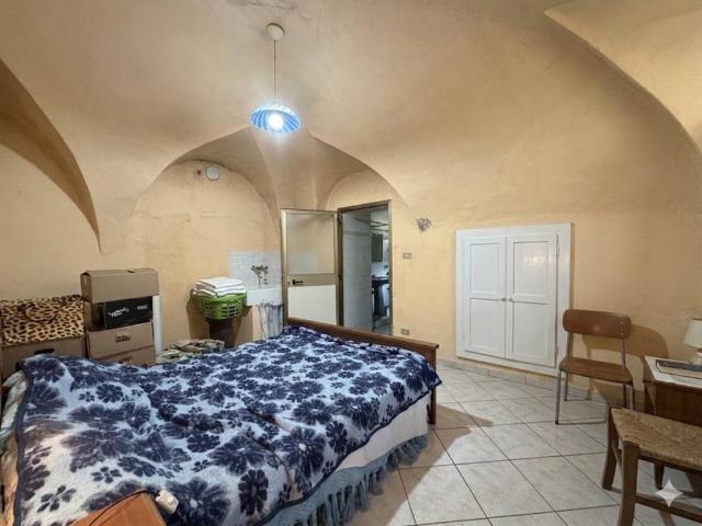 Casa indipendente in vendita a Roccasparvera CN