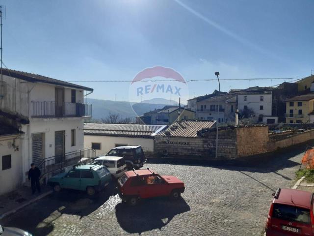 Casa indipendente in vendita a Rocchetta Sant'Antonio