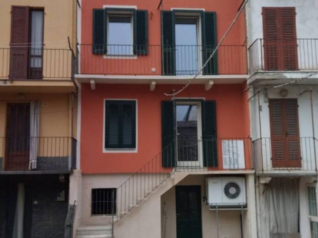 Casa indipendente in vendita a Rocchetta Tanaro AT