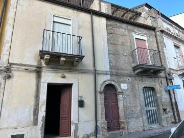 Casa indipendente in vendita a Rodì Milici ME