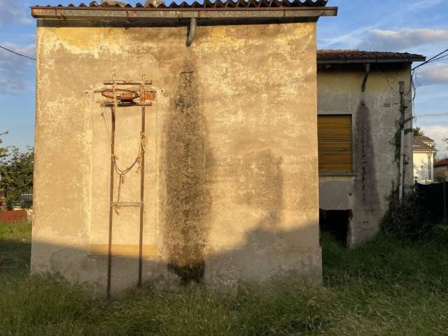 Casa indipendente in vendita a Rodigo MN