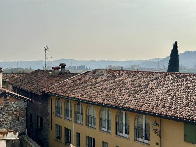 Casa indipendente in vendita a Roè Volciano BS