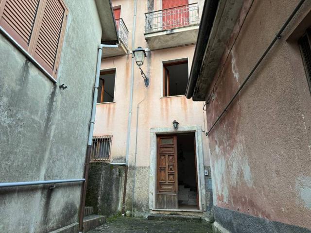 Casa indipendente in vendita a Rofrano SA
