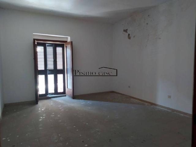 Casa indipendente in vendita a Roggiano Gravina CS