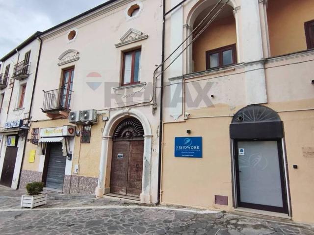Casa indipendente in vendita a Roggiano Gravina CS