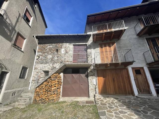 Casa indipendente in vendita a Rogolo SO